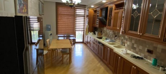 3 bedrooms Apartment in Nasimi, Azerbaijan No. 1697 3