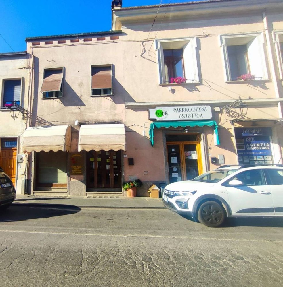 3-Zimmer Gewerbliche Immobilie in Manziana, Italy, Nr. 305726