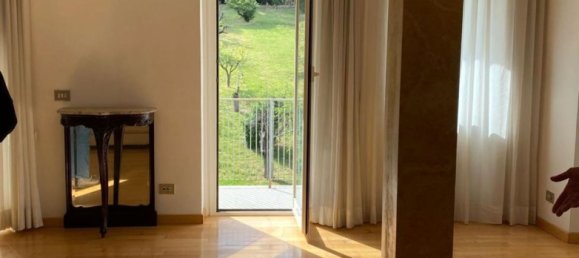 2 bedrooms Apartment in Rome, Italy No. 372169 12