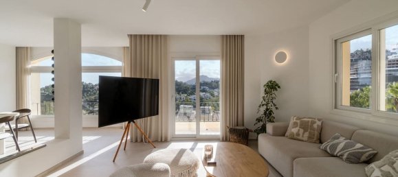 3 bedrooms Penthouse in La Quinta, Spain No. 180790 7