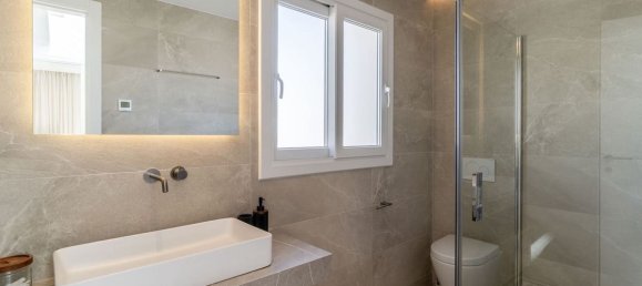 3 bedrooms Penthouse in La Quinta, Spain No. 180790 18