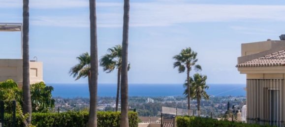 3 bedrooms Penthouse in La Quinta, Spain No. 180790 29