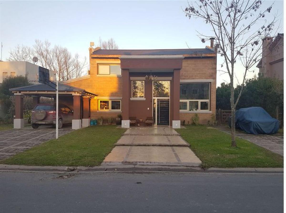 Casa T5 em Tigre, Argentina N.º 58645