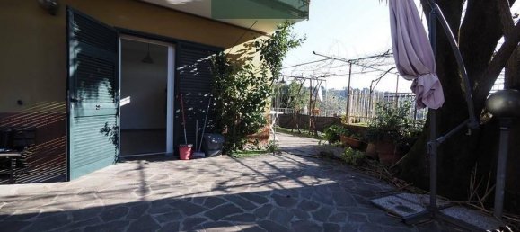 Apartamento de 4 habitaciónes en La Spezia, Italy No. 113821 3