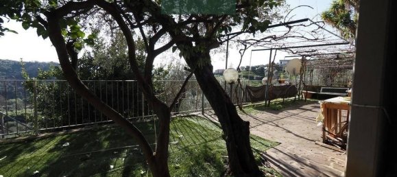 Apartamento de 4 habitaciónes en La Spezia, Italy No. 113821 9