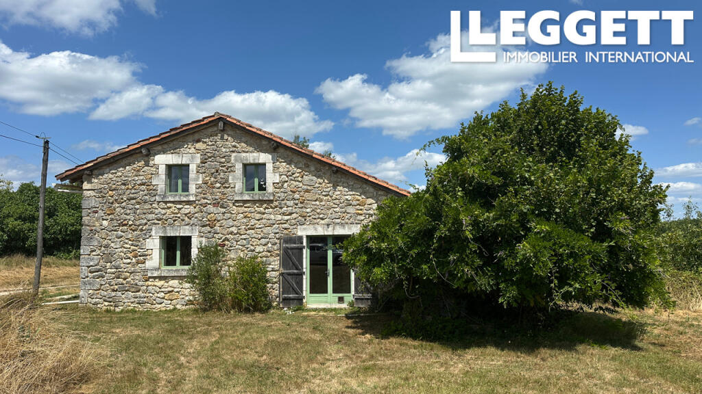 Casa de 2 dormitorios en Dordogne, France No. 339199