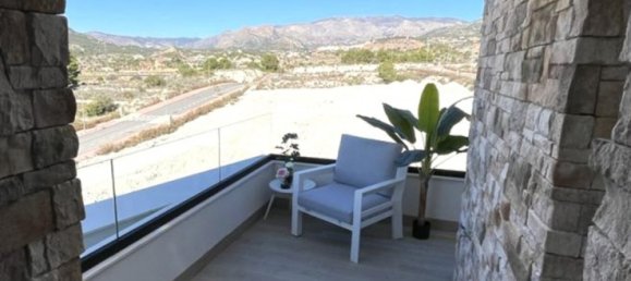 Villa de 3 dormitorios en Finestrat, Spain No. 3571 21