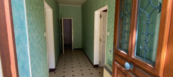 Casa de 3 dormitorios en Crouzilles, France No. 250841 2