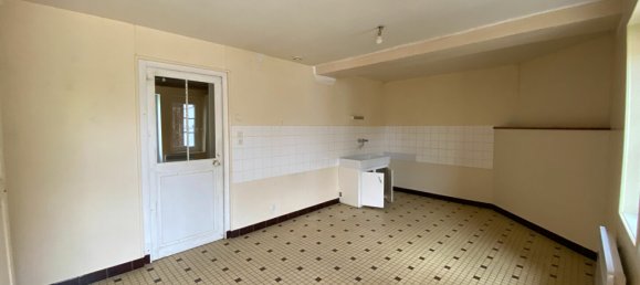 Casa de 3 dormitorios en Crouzilles, France No. 250841 6