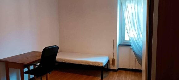 Apartamento de 3 habitaciónes en Genoa, Italy No. 21771 20