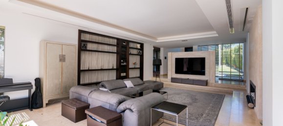 Villa T5 em Estepona, Spain N.º 135804 33