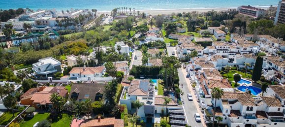 Villa T5 em Estepona, Spain N.º 135804 2