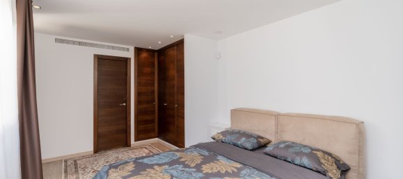 Villa T5 em Estepona, Spain N.º 135804 12