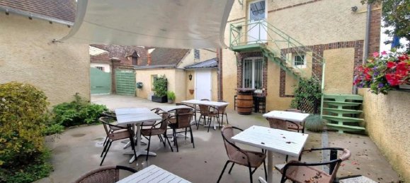 Дом с 9 спальнями в Треон, Франция № 82313 7