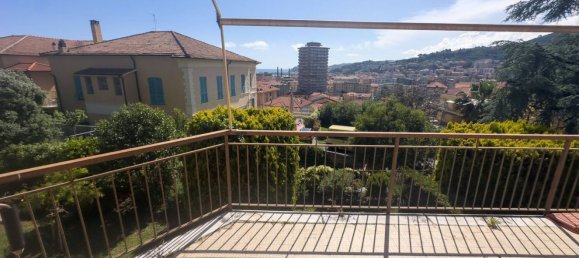 6-salle Appartement à Imperia, Italy No. 187053 22