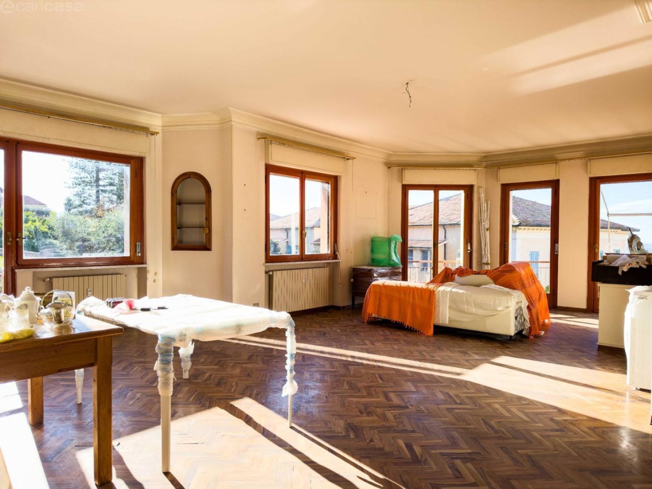 6-salle Appartement à Imperia, Italy No. 187053