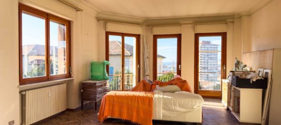 6-salle Appartement à Imperia, Italy No. 187053 4