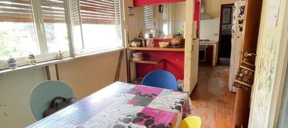 9 rooms Apartment in Caltanissetta, Italy No. 284255 3