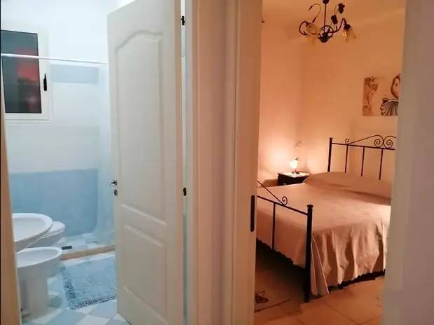 Apartamento de 5 habitaciónes en Salve, Italy No. 84235