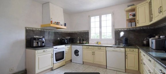 Casa de 3 dormitorios en Yerville, France No. 360647 6