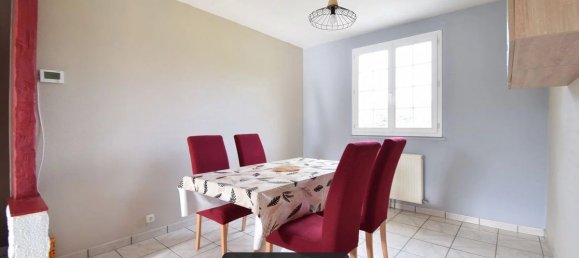 Casa de 3 dormitorios en Yerville, France No. 360647 3