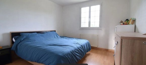 Casa de 3 dormitorios en Yerville, France No. 360647 10