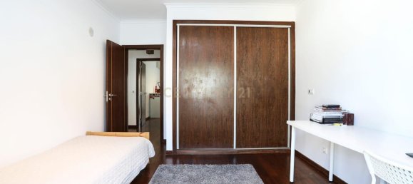 Дом с 5 спальнями в Одивелаш, Португалия № 102667 21