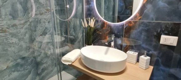 1 bedroom Apartment in Naples, Italy No. 370501 8