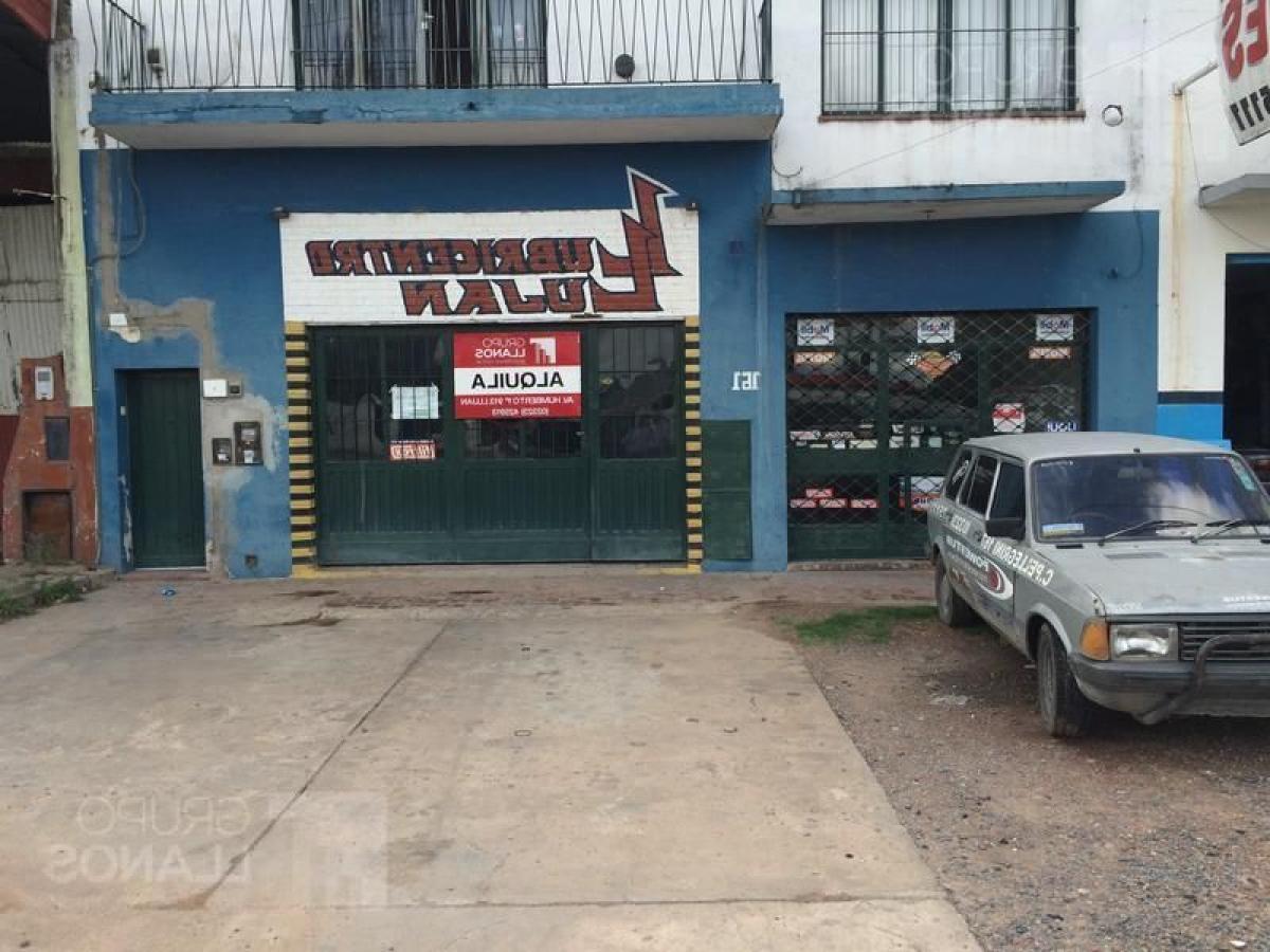 270m² Commercial property in Lujan, Argentina No. 27753