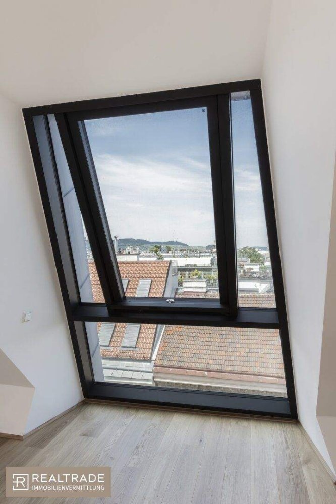 Квартира с 4 комнатами в Леопольдштадт, Австрия № 226984