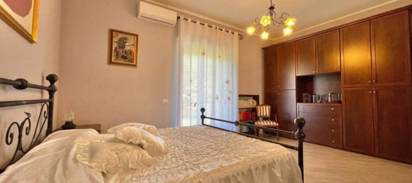 Квартира с 2 спальнями в Арче, Италия № 56053 34