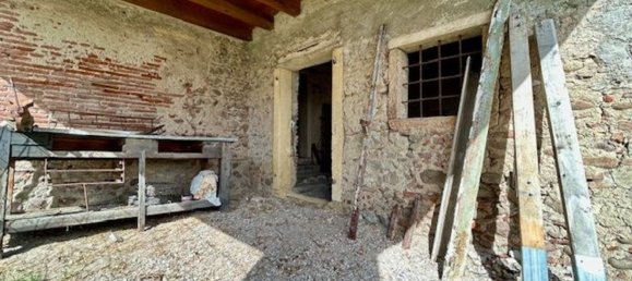 Дом с 9 комнатами в Сона, Италия № 26987 23