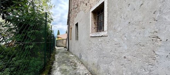 Дом с 9 комнатами в Сона, Италия № 26987 25