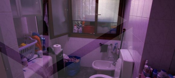 3 rooms Apartment in Bologna, Italy No. 33645 12