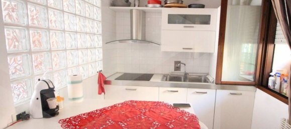 3 rooms Apartment in Bologna, Italy No. 33645 18