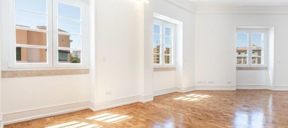 4 bedrooms Apartment in Lisbon, Portugal No. 104969 3