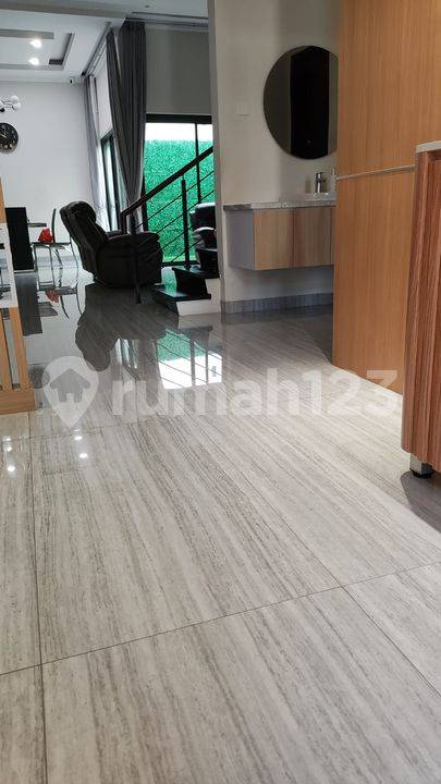 5 chambres Maison à Kebon Jeruk, Indonesia No. 2486