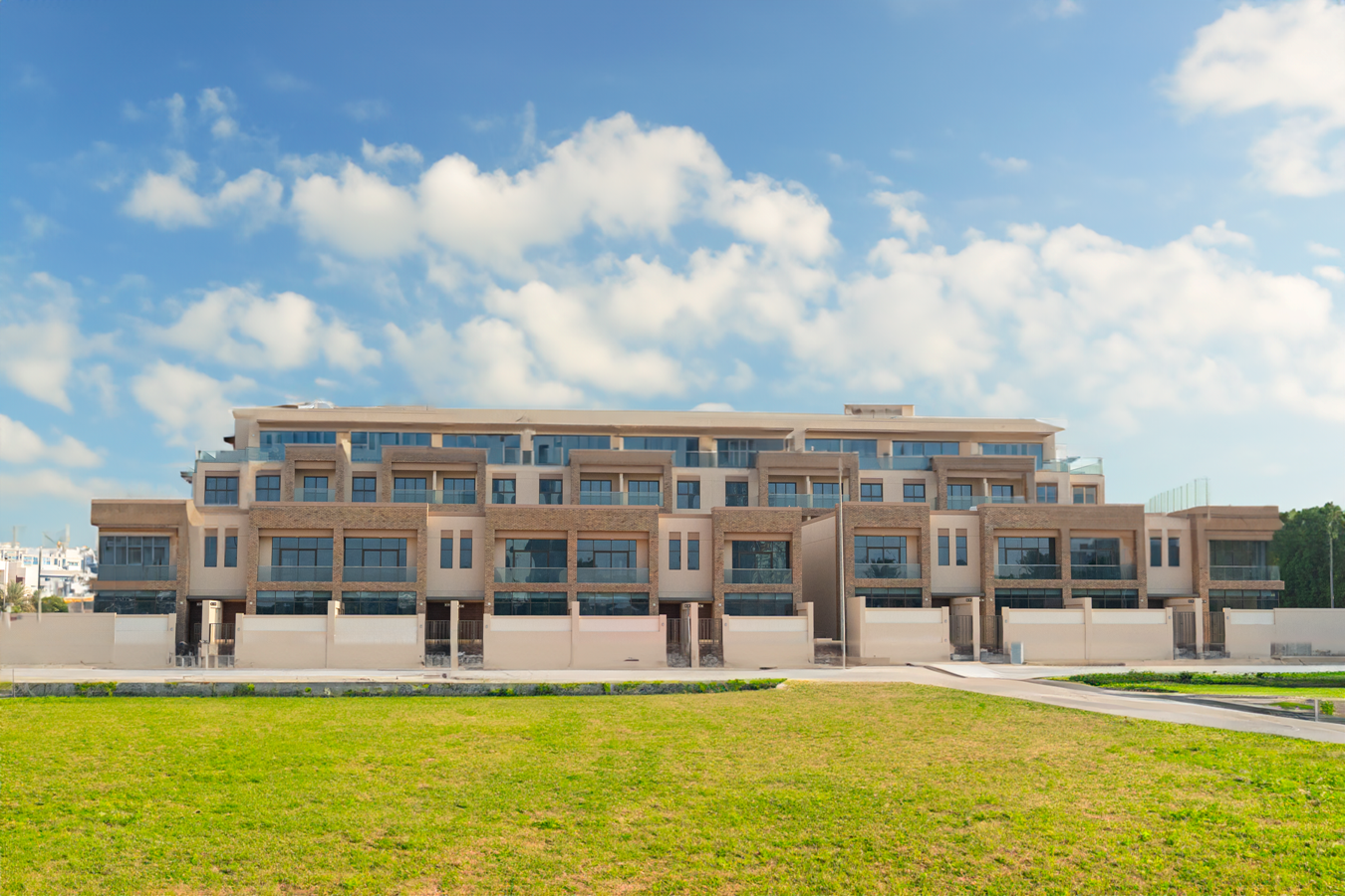 2 bedrooms Apartment in Dubai, UAE No. 21531