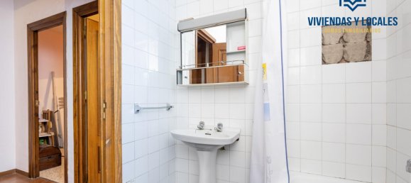 Dúplex de 8 dormitorios en Granada, Spain No. 159787 31