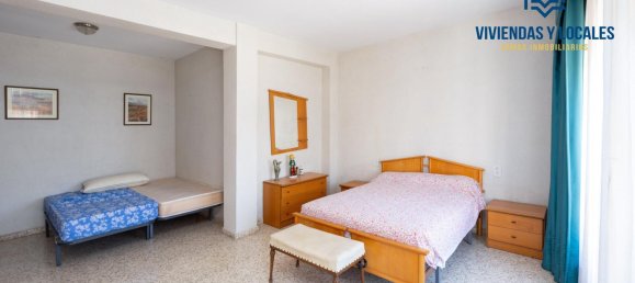 Dúplex de 8 dormitorios en Granada, Spain No. 159787 50