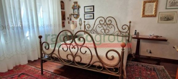 4 غرف نوم فيلا في Livorno, Italy رقم 179549 33