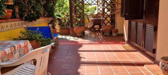 4 غرف نوم فيلا في Livorno, Italy رقم 179549 7