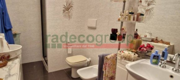 4 غرف نوم فيلا في Livorno, Italy رقم 179549 36