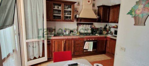 4 غرف نوم فيلا في Livorno, Italy رقم 179549 28