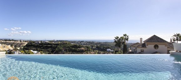 8 bedrooms Villa in Benahavis, Spain No. 5399 7