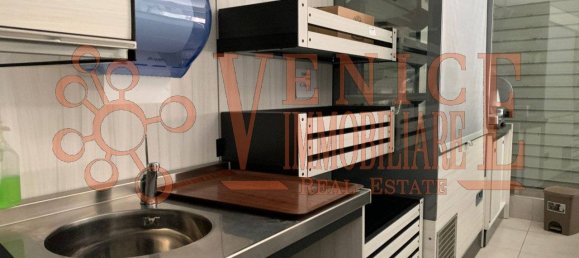 55m² Commercial property in Venice, Italy No. 54947 4