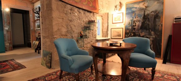 5-salle Appartement à Trieste, Italy No. 85513 2