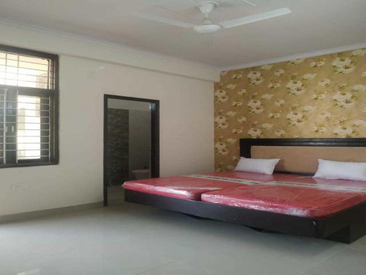 2 bedrooms House in Noida, India No. 65038