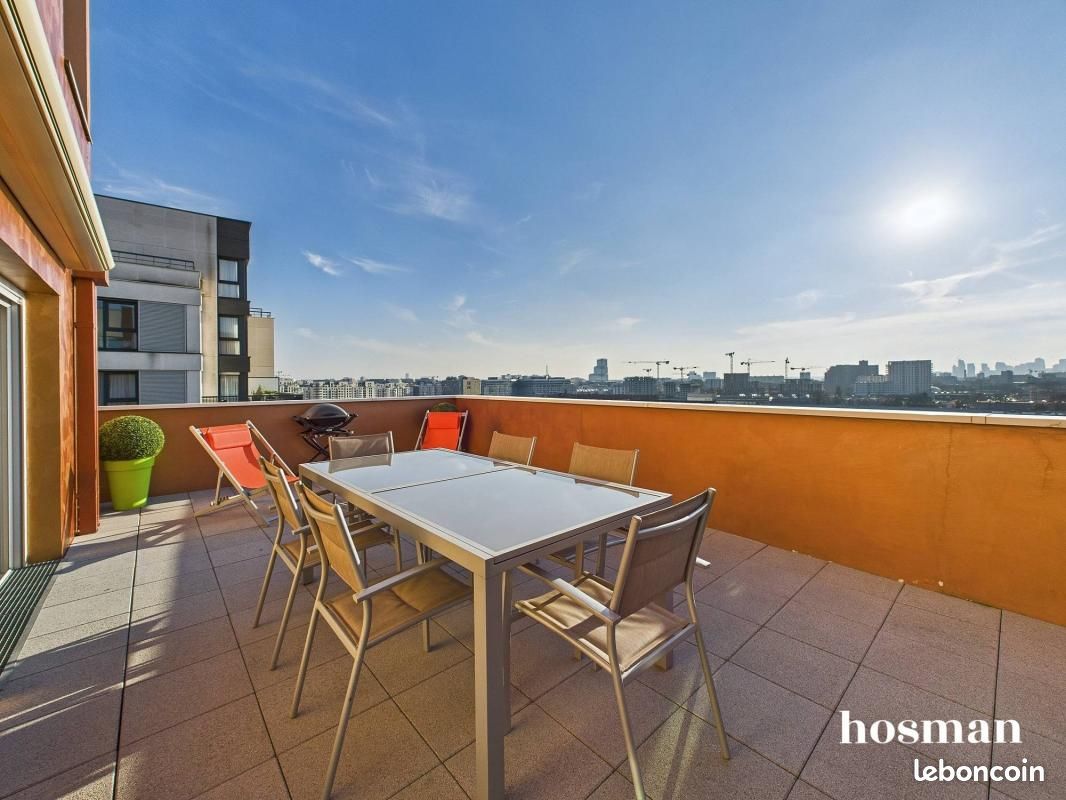 3 bedrooms Duplex in Seine-Saint-Denis, France No. 141194