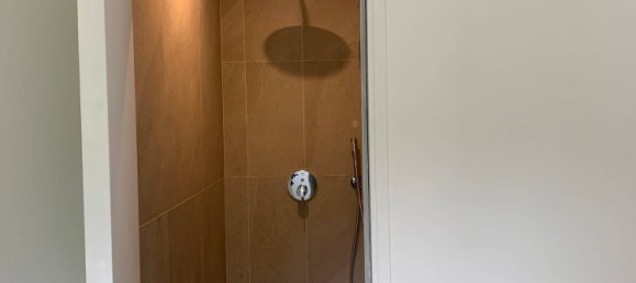 3 bedrooms House in Bievres, France No. 333656 22